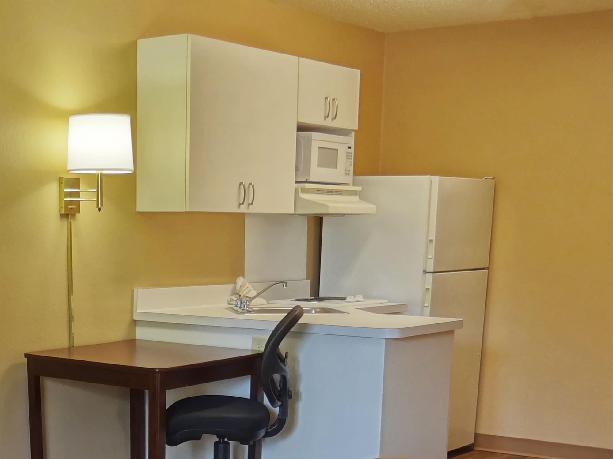 Extended Stay America Select Suites - Columbia - Ft Jackson Exterior photo