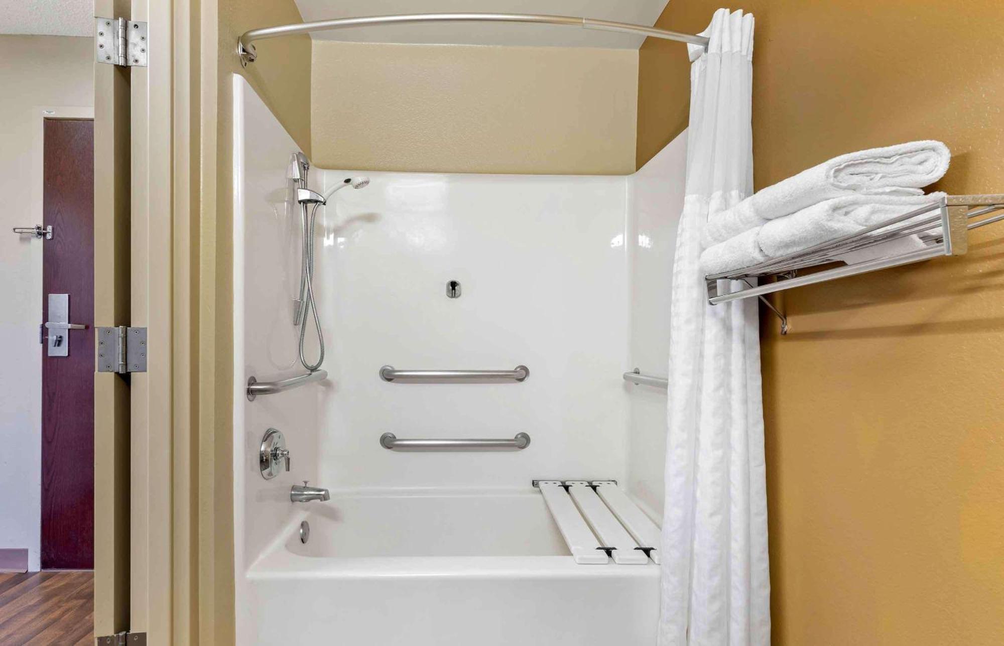Extended Stay America Select Suites - Columbia - Ft Jackson Exterior photo