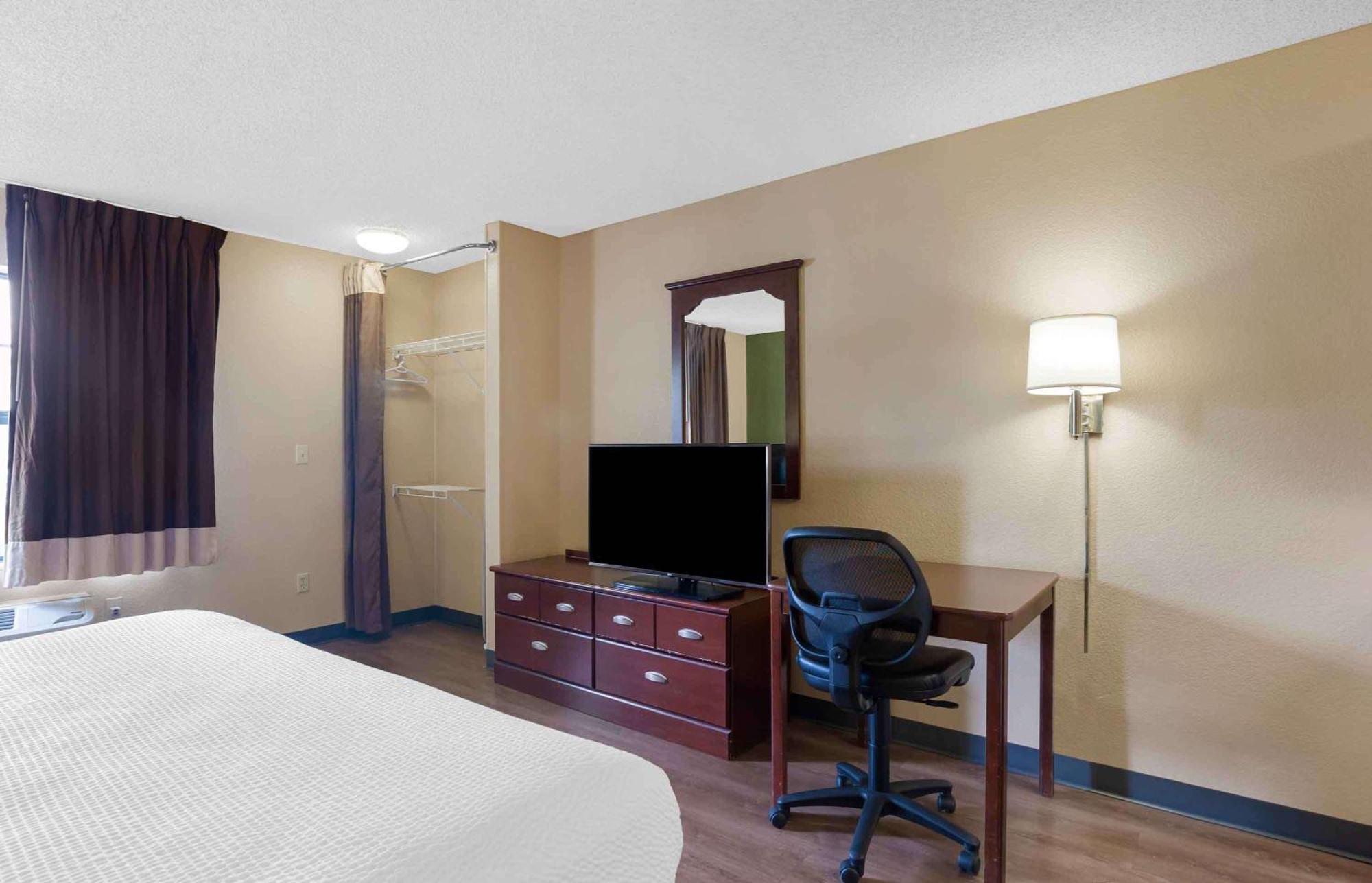Extended Stay America Select Suites - Columbia - Ft Jackson Exterior photo