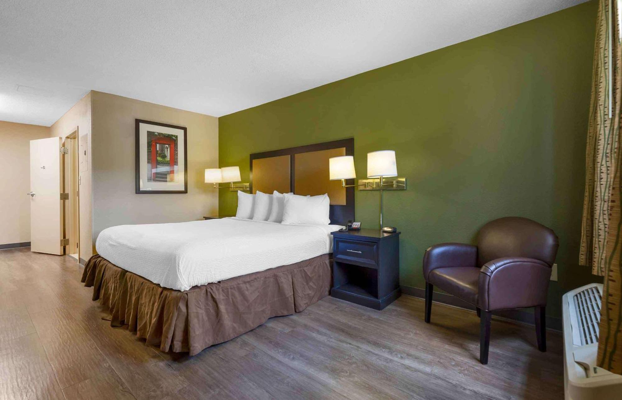 Extended Stay America Select Suites - Columbia - Ft Jackson Exterior photo