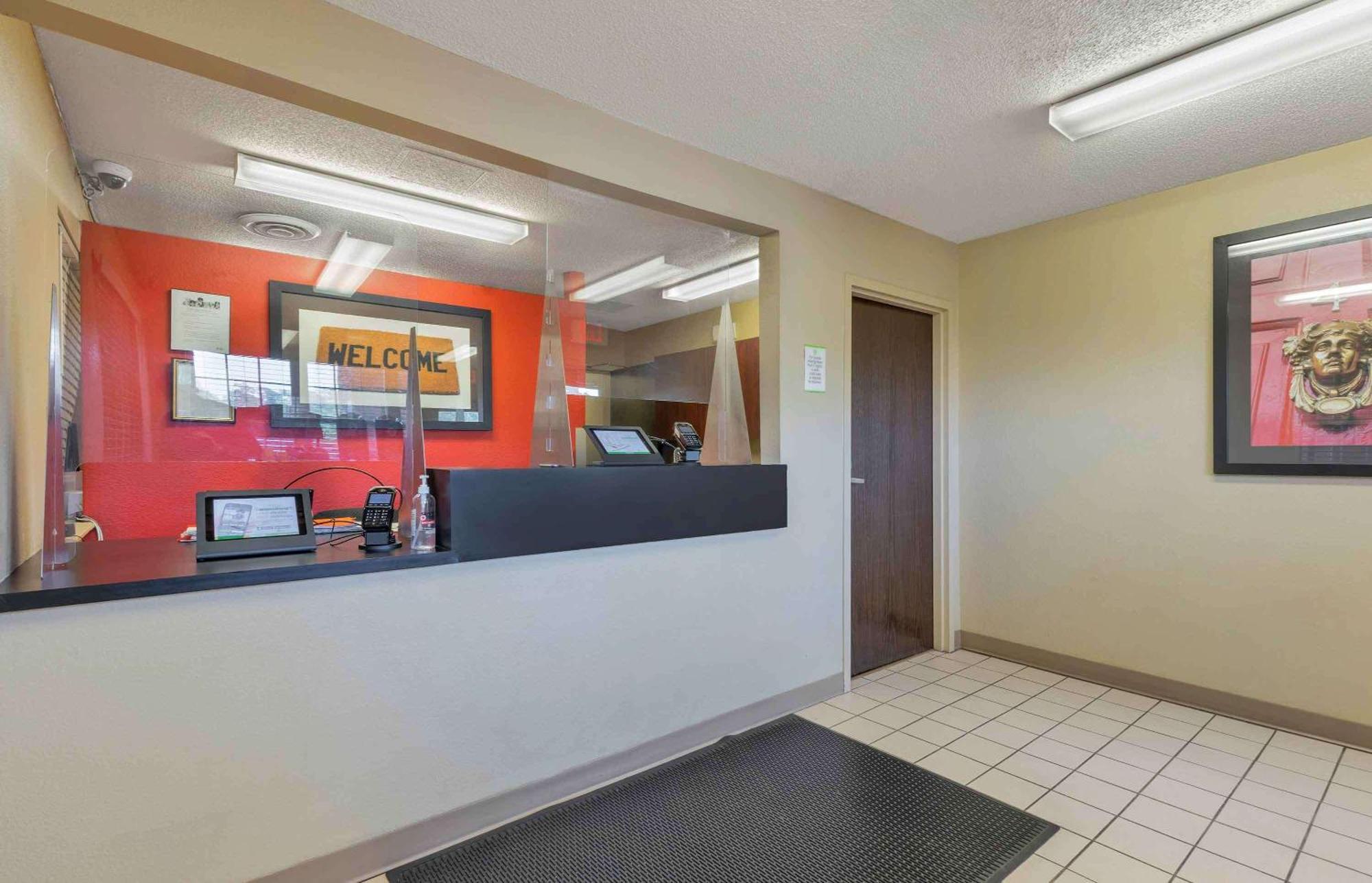 Extended Stay America Select Suites - Columbia - Ft Jackson Exterior photo
