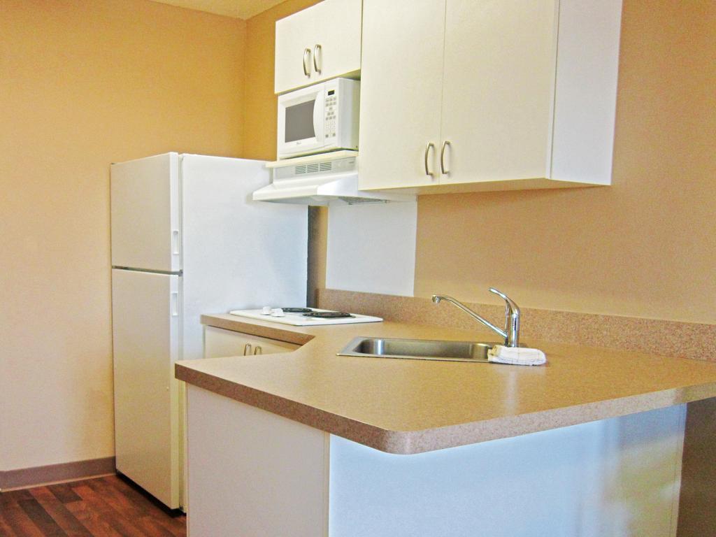 Extended Stay America Select Suites - Columbia - Ft Jackson Exterior photo